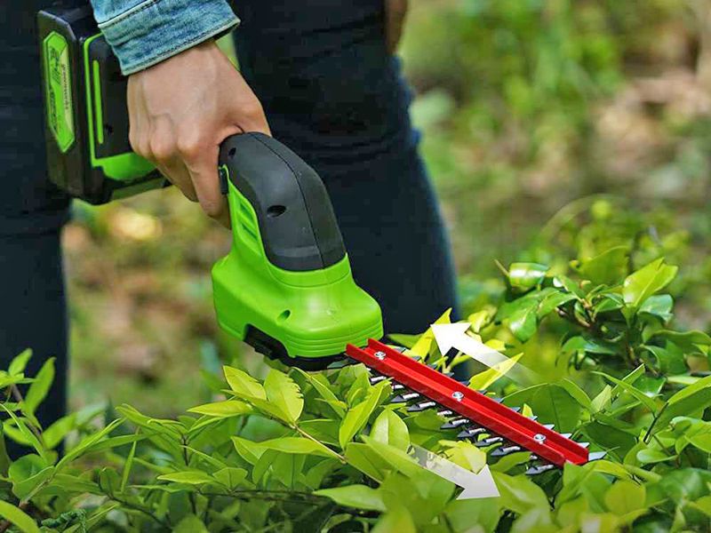 Аккумуляторные садовые ножницы-кусторез