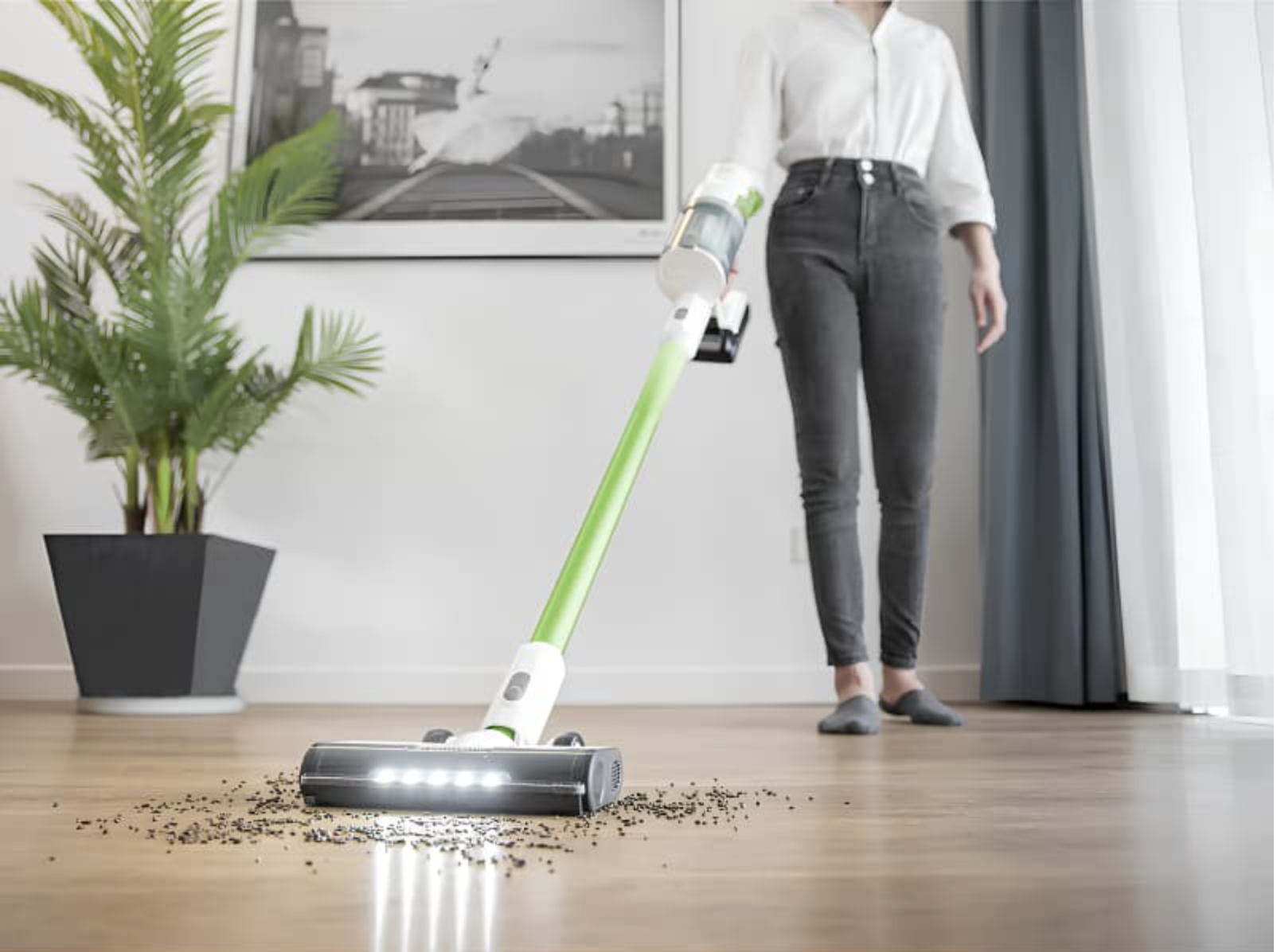 Пылесос вертикальный 350 Вт аккумуляторный Greenworks 24V SV24532 4702007, бесщёточный, зарядная база без АКБ