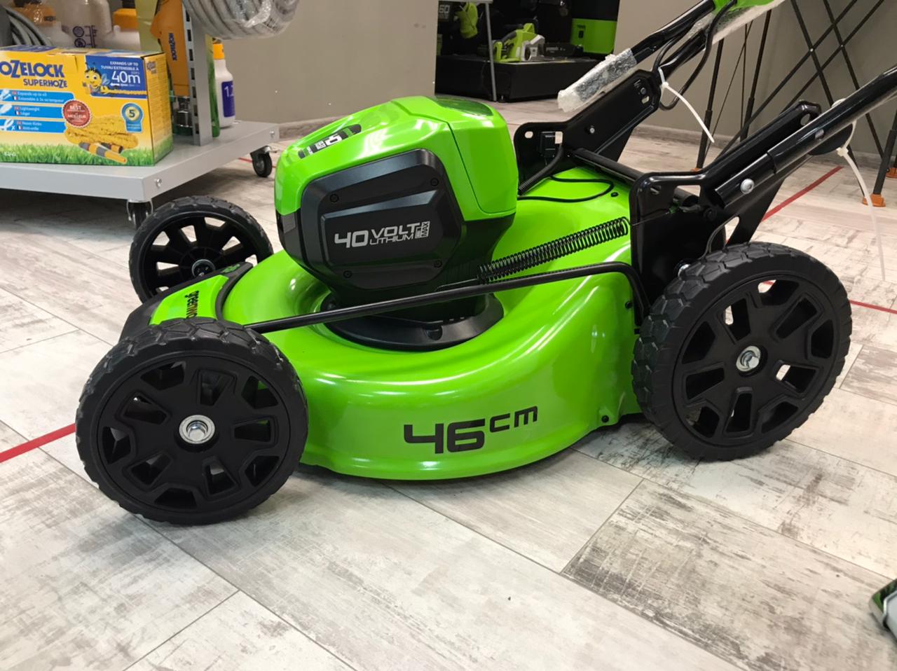 Газонокосилка аккумуляторная Greenworks 46 см 40V GD40LM46HP 2514407, бесщеточная, без АКБ и ЗУ
