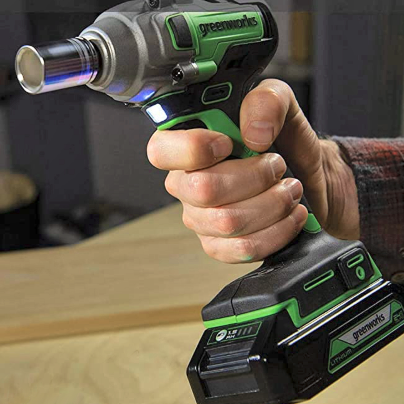 Гайковёрт ударный  аккумуляторный Greenworks 24V 400Нм GD24IW400 3802907, бесщёточный, без АКБ и ЗУ